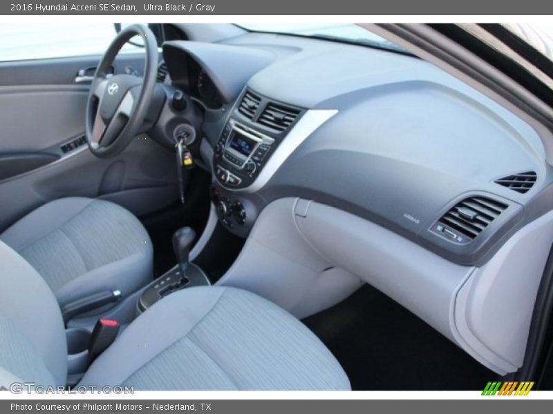 Ultra Black / Gray 2016 Hyundai Accent SE Sedan