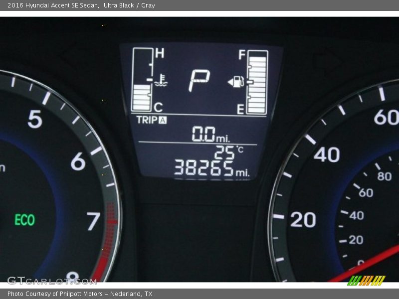 Ultra Black / Gray 2016 Hyundai Accent SE Sedan