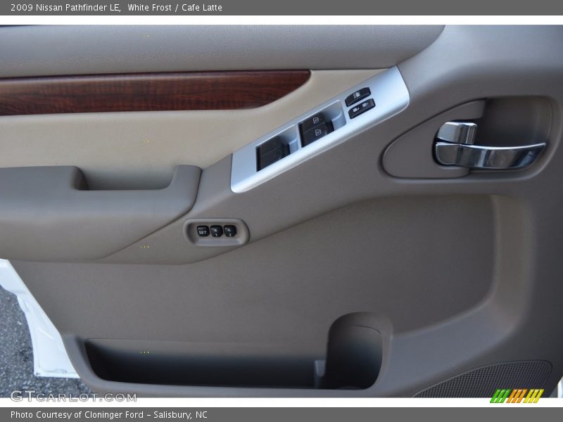 White Frost / Cafe Latte 2009 Nissan Pathfinder LE