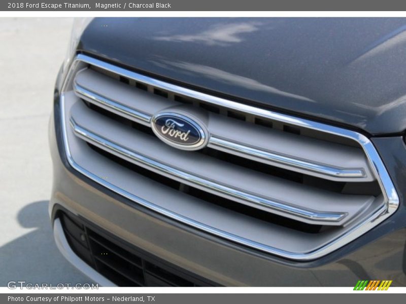 Magnetic / Charcoal Black 2018 Ford Escape Titanium