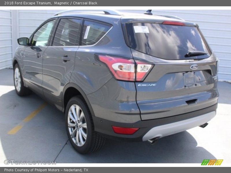 Magnetic / Charcoal Black 2018 Ford Escape Titanium