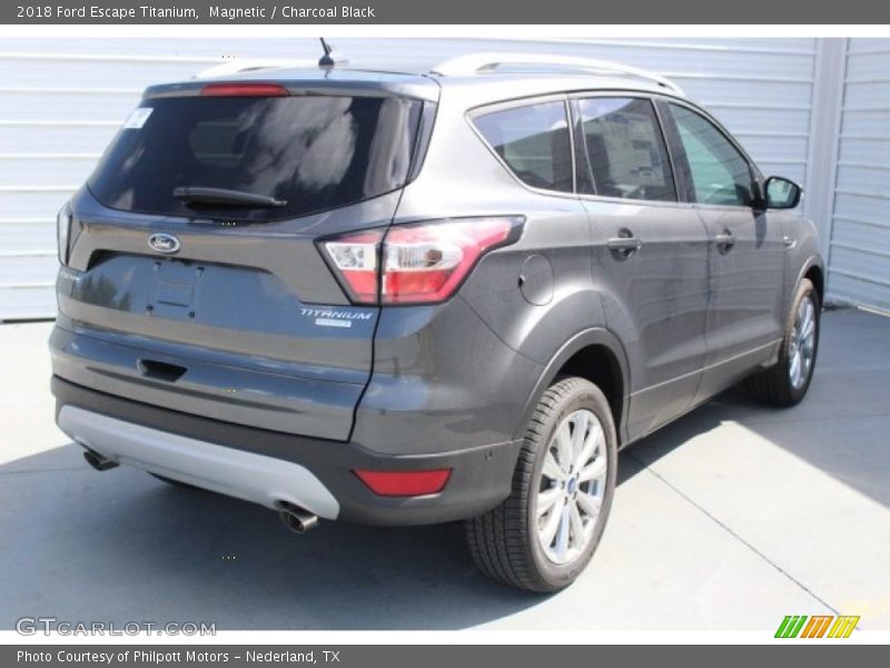 Magnetic / Charcoal Black 2018 Ford Escape Titanium