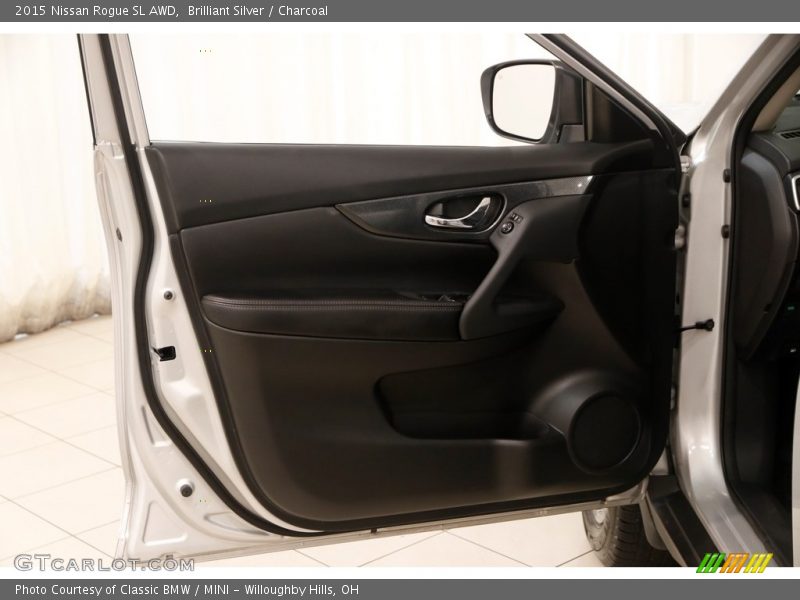 Brilliant Silver / Charcoal 2015 Nissan Rogue SL AWD