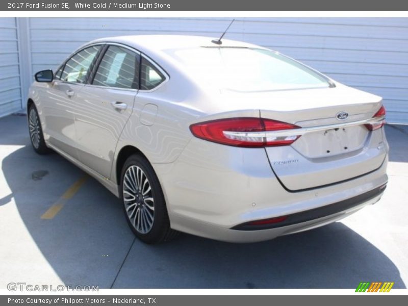 White Gold / Medium Light Stone 2017 Ford Fusion SE