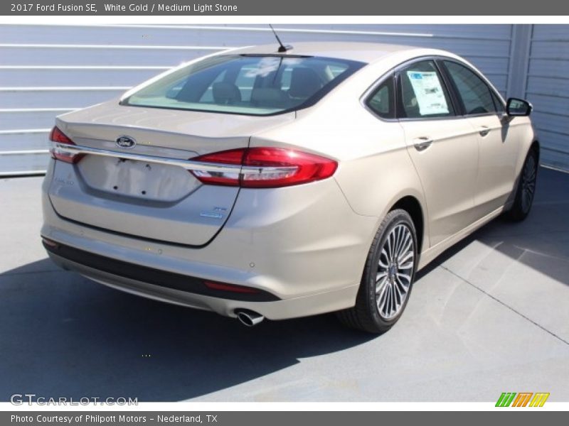 White Gold / Medium Light Stone 2017 Ford Fusion SE