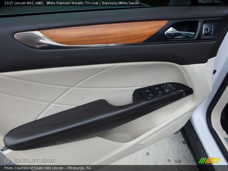 White Platinum Metallic Tri-coat / Espresso/White Sands 2015 Lincoln MKC AWD
