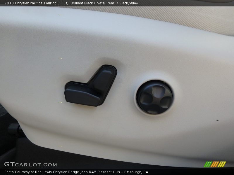 Brilliant Black Crystal Pearl / Black/Alloy 2018 Chrysler Pacifica Touring L Plus