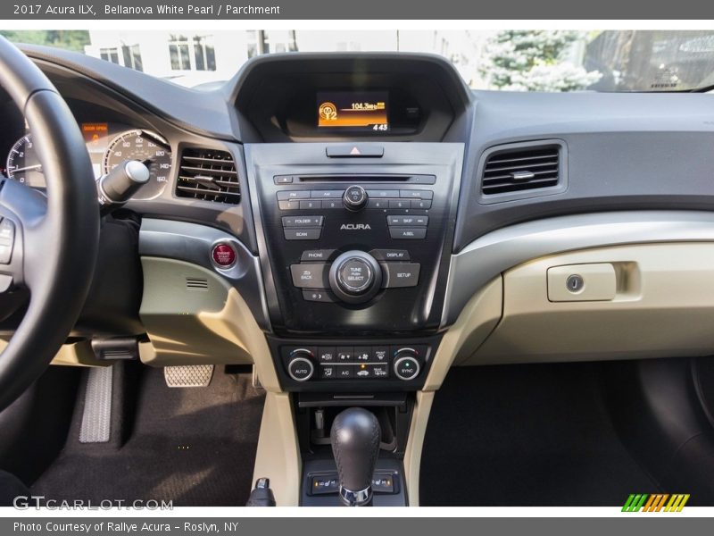 Bellanova White Pearl / Parchment 2017 Acura ILX