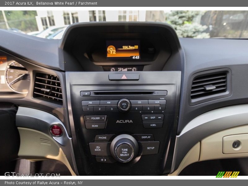 Bellanova White Pearl / Parchment 2017 Acura ILX