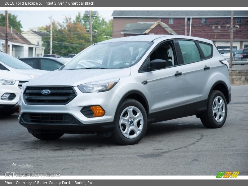 Ingot Silver / Charcoal Black 2018 Ford Escape S