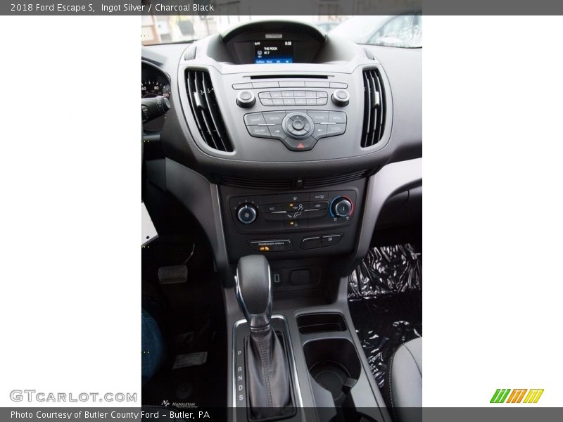 Ingot Silver / Charcoal Black 2018 Ford Escape S