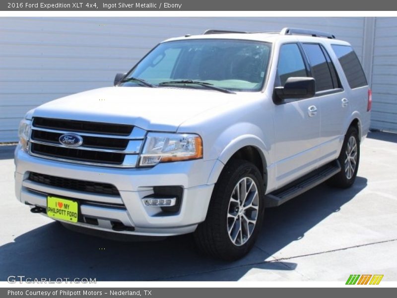 Ingot Silver Metallic / Ebony 2016 Ford Expedition XLT 4x4