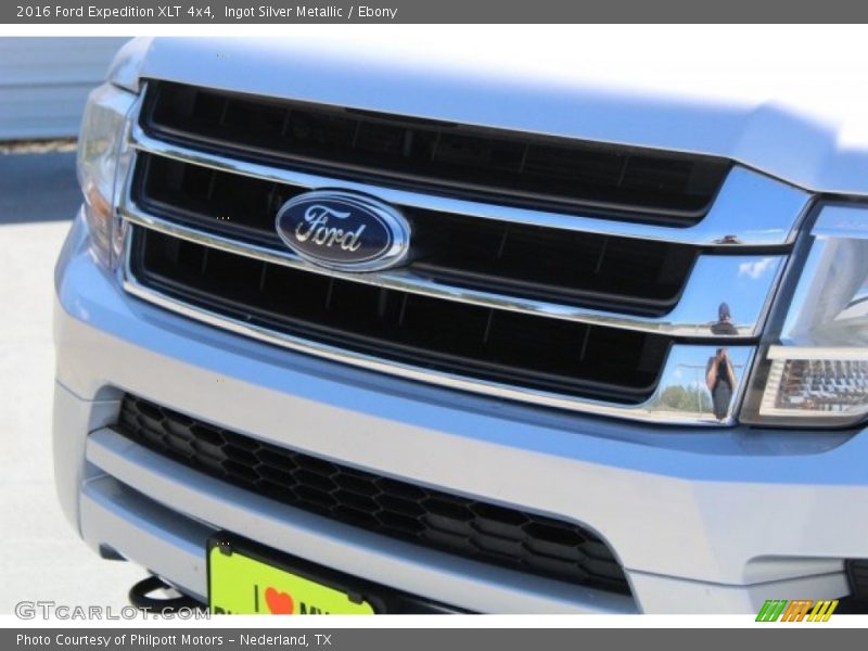 Ingot Silver Metallic / Ebony 2016 Ford Expedition XLT 4x4