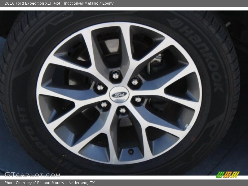 Ingot Silver Metallic / Ebony 2016 Ford Expedition XLT 4x4