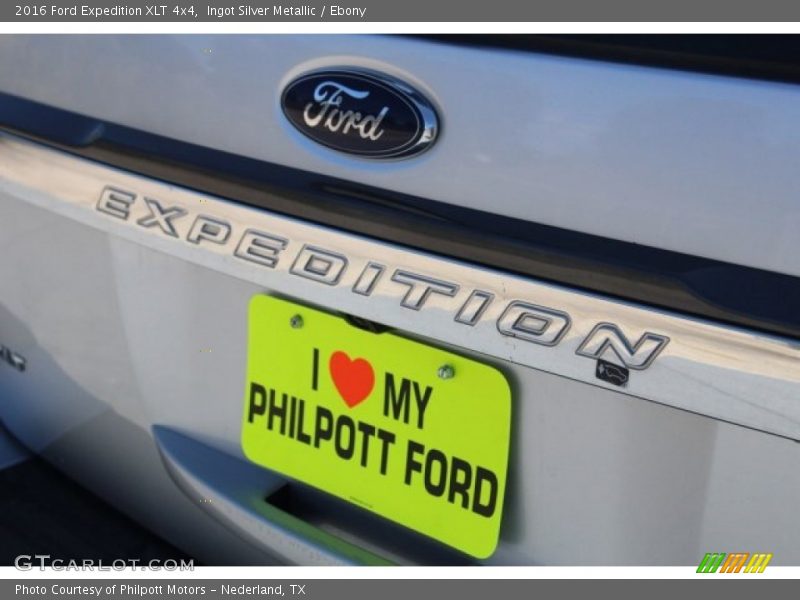 Ingot Silver Metallic / Ebony 2016 Ford Expedition XLT 4x4