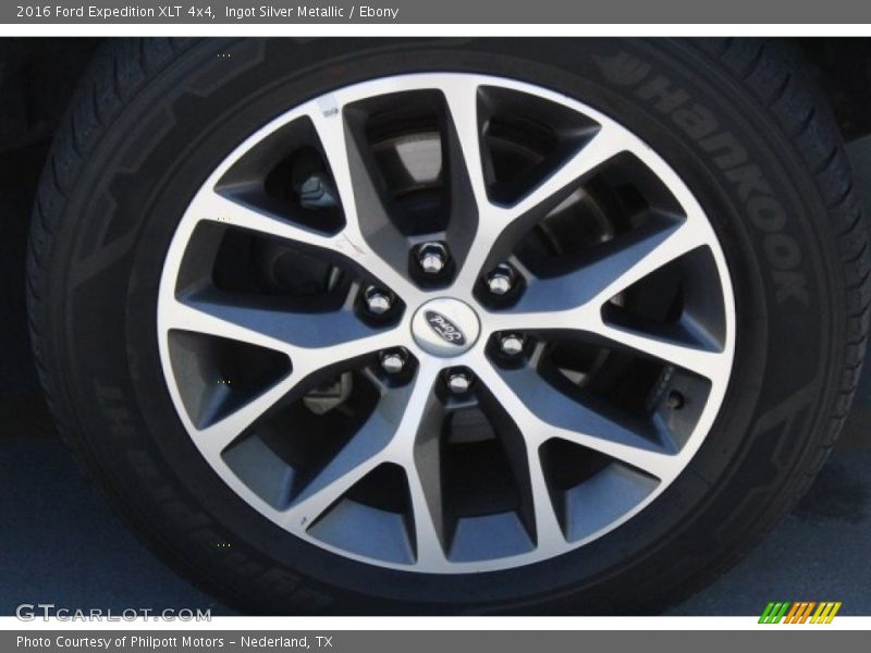 Ingot Silver Metallic / Ebony 2016 Ford Expedition XLT 4x4