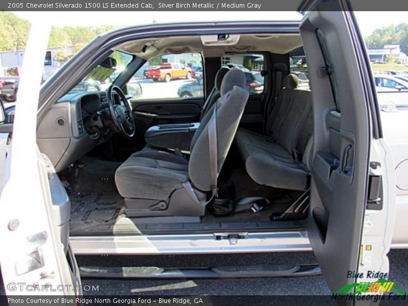 Silver Birch Metallic / Medium Gray 2005 Chevrolet Silverado 1500 LS Extended Cab