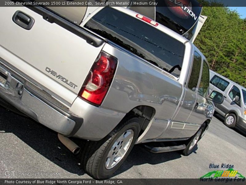 Silver Birch Metallic / Medium Gray 2005 Chevrolet Silverado 1500 LS Extended Cab