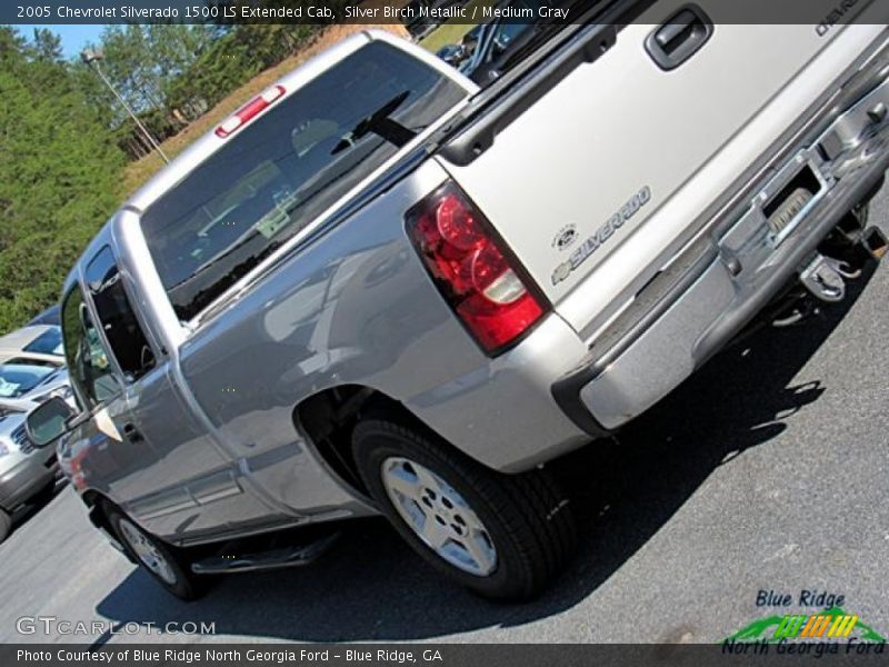 Silver Birch Metallic / Medium Gray 2005 Chevrolet Silverado 1500 LS Extended Cab