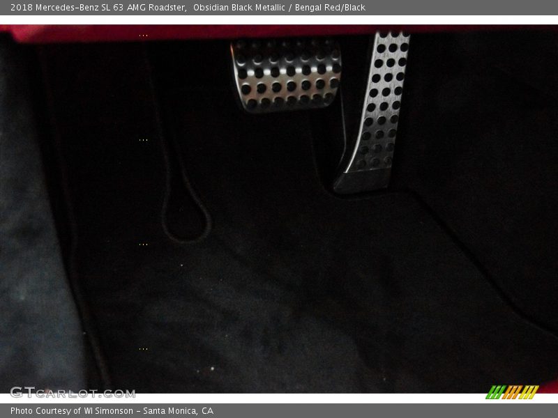 Obsidian Black Metallic / Bengal Red/Black 2018 Mercedes-Benz SL 63 AMG Roadster