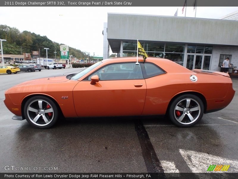 Toxic Orange Pearl / Dark Slate Gray 2011 Dodge Challenger SRT8 392