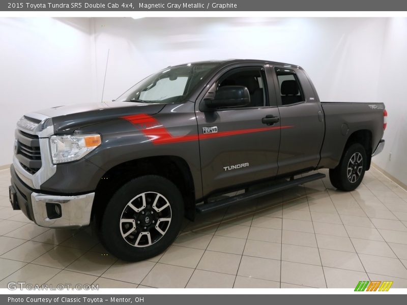 Magnetic Gray Metallic / Graphite 2015 Toyota Tundra SR5 Double Cab 4x4