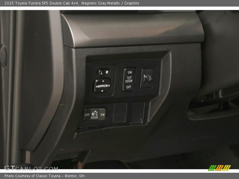 Magnetic Gray Metallic / Graphite 2015 Toyota Tundra SR5 Double Cab 4x4