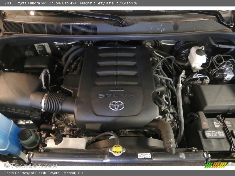 Magnetic Gray Metallic / Graphite 2015 Toyota Tundra SR5 Double Cab 4x4