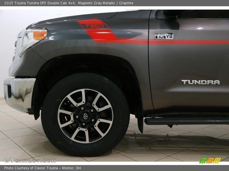 Magnetic Gray Metallic / Graphite 2015 Toyota Tundra SR5 Double Cab 4x4