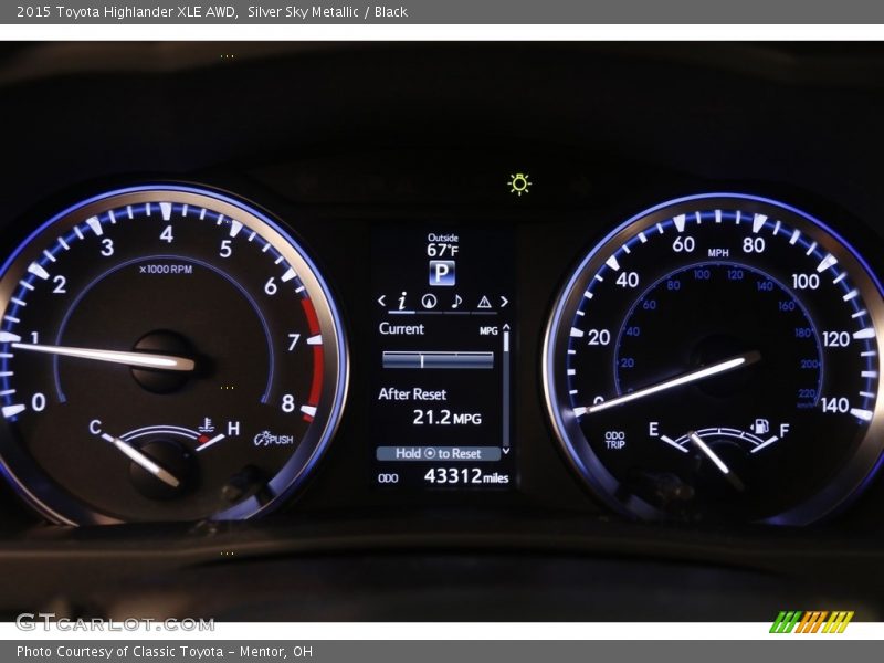 Silver Sky Metallic / Black 2015 Toyota Highlander XLE AWD