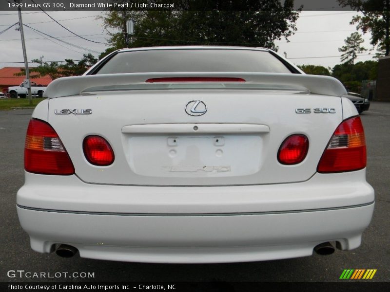 Diamond White Pearl / Light Charcoal 1999 Lexus GS 300