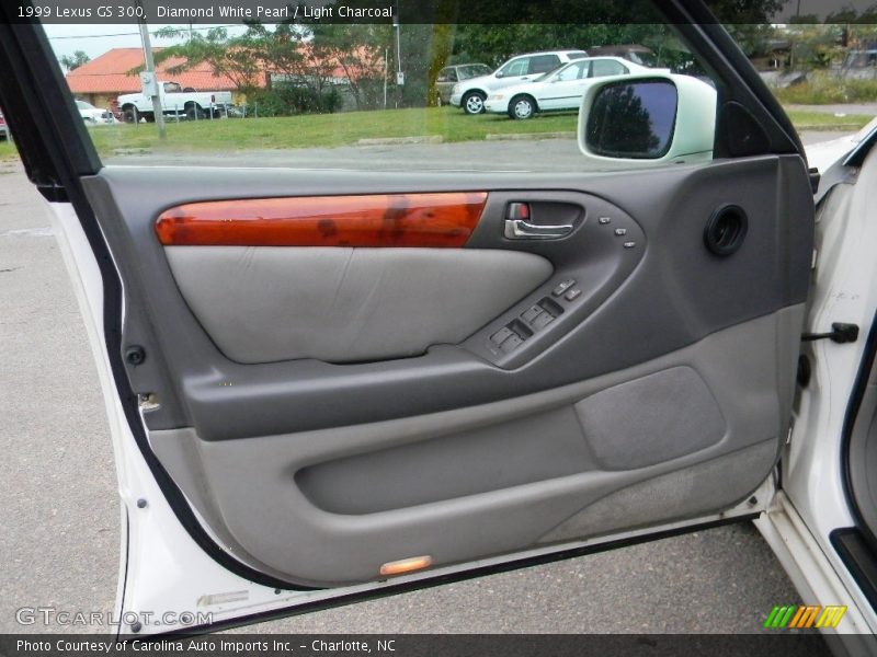Diamond White Pearl / Light Charcoal 1999 Lexus GS 300