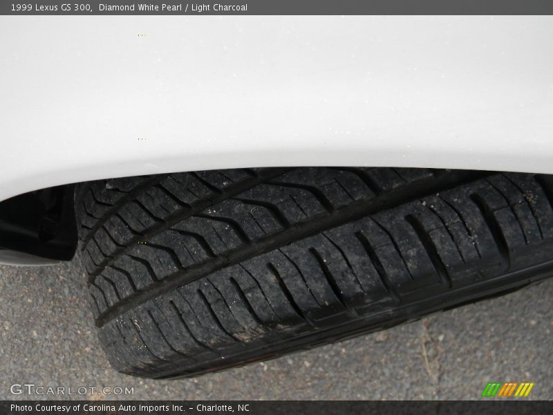 Diamond White Pearl / Light Charcoal 1999 Lexus GS 300