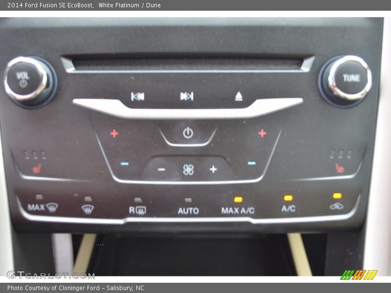 White Platinum / Dune 2014 Ford Fusion SE EcoBoost