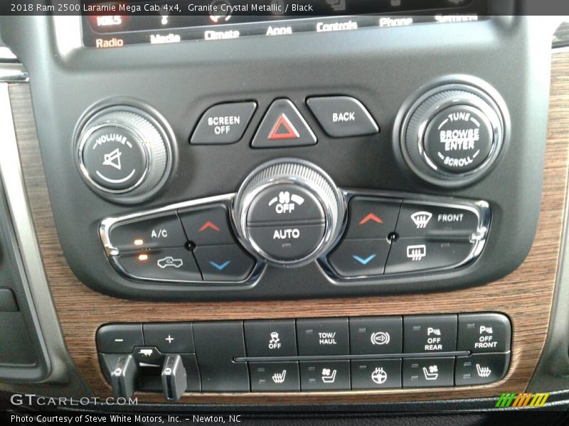 Controls of 2018 2500 Laramie Mega Cab 4x4