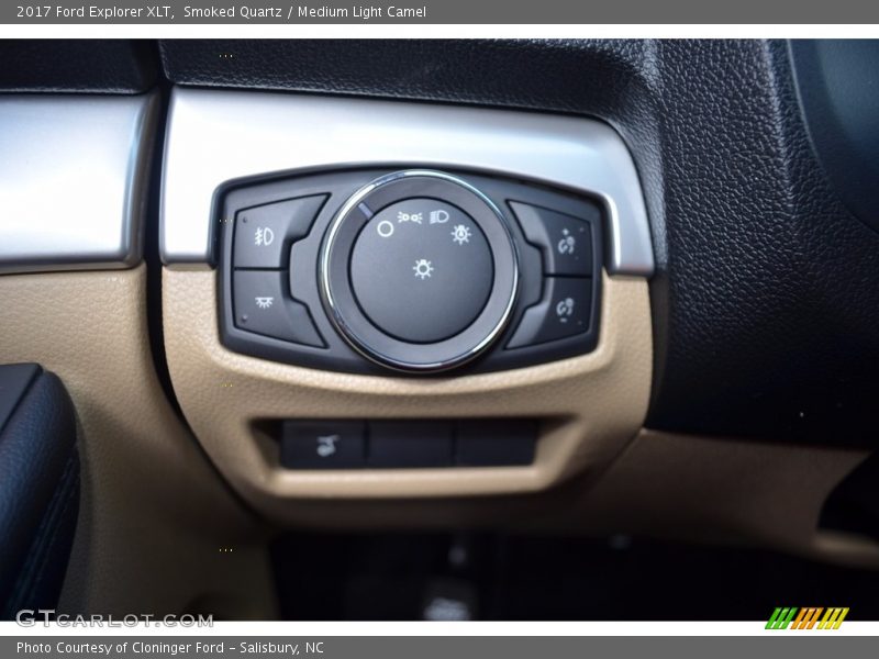 Smoked Quartz / Medium Light Camel 2017 Ford Explorer XLT