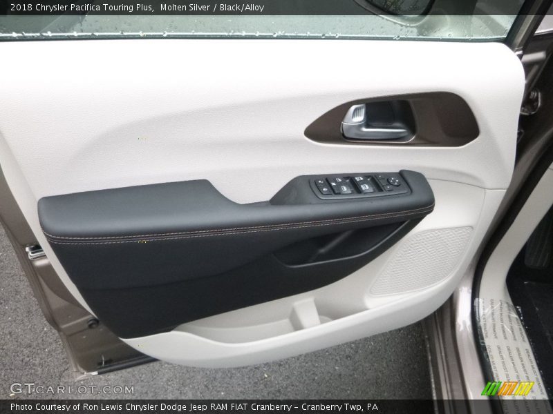 Molten Silver / Black/Alloy 2018 Chrysler Pacifica Touring Plus