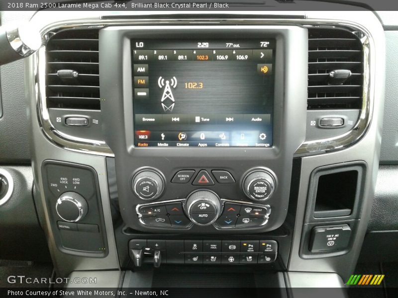 Controls of 2018 2500 Laramie Mega Cab 4x4