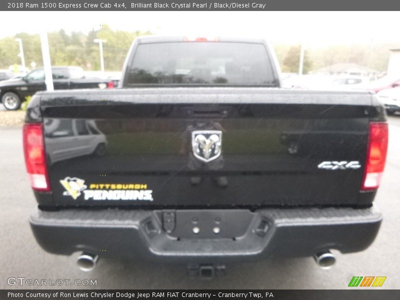 Brilliant Black Crystal Pearl / Black/Diesel Gray 2018 Ram 1500 Express Crew Cab 4x4