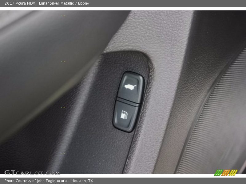 Lunar Silver Metallic / Ebony 2017 Acura MDX