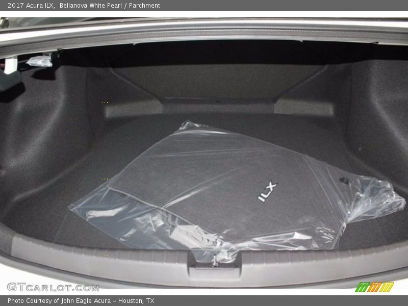 Bellanova White Pearl / Parchment 2017 Acura ILX