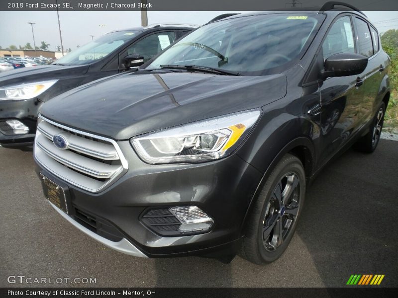 Magnetic / Charcoal Black 2018 Ford Escape SEL