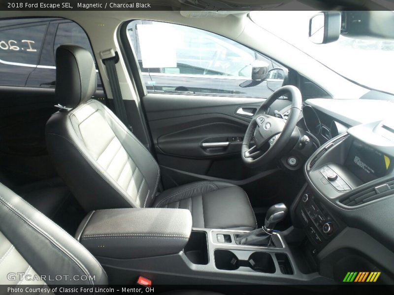 Magnetic / Charcoal Black 2018 Ford Escape SEL