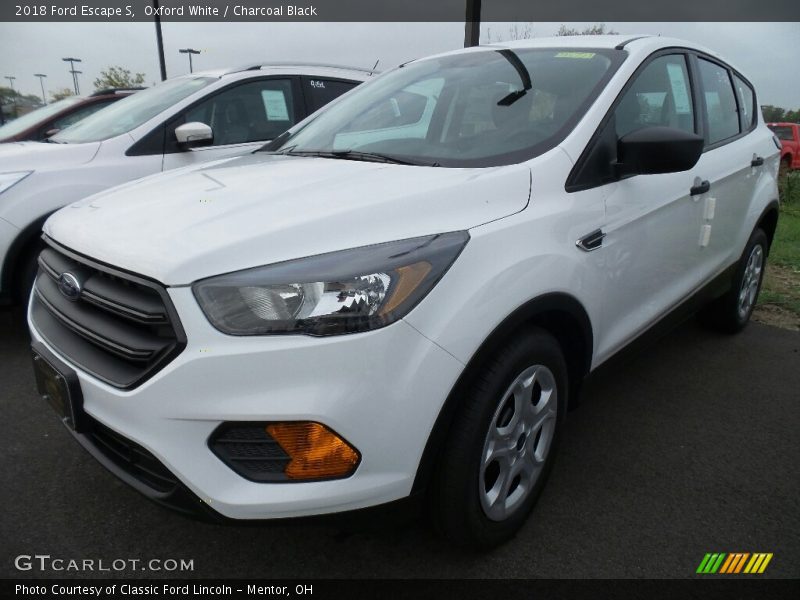 Front 3/4 View of 2018 Escape S