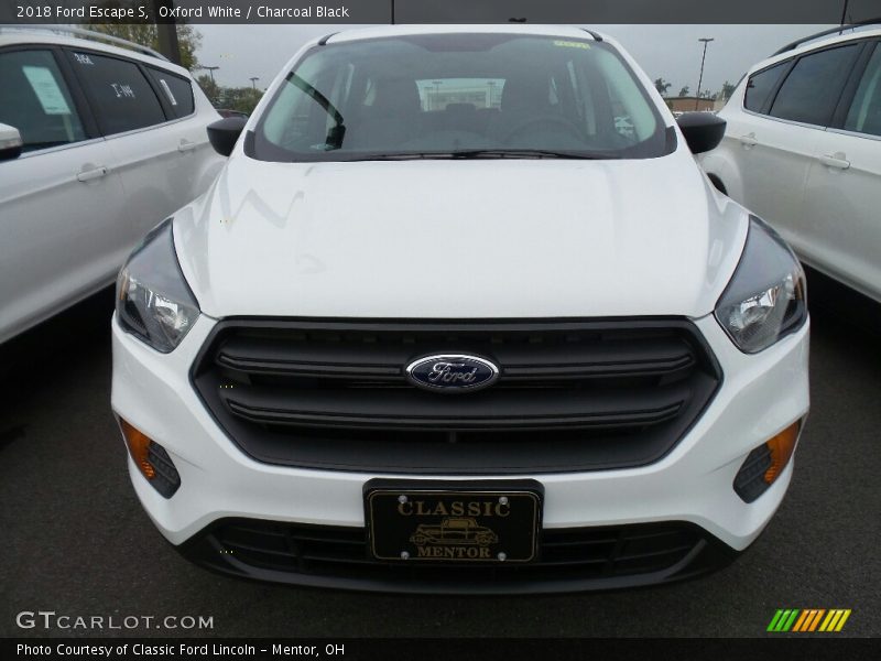 Oxford White / Charcoal Black 2018 Ford Escape S