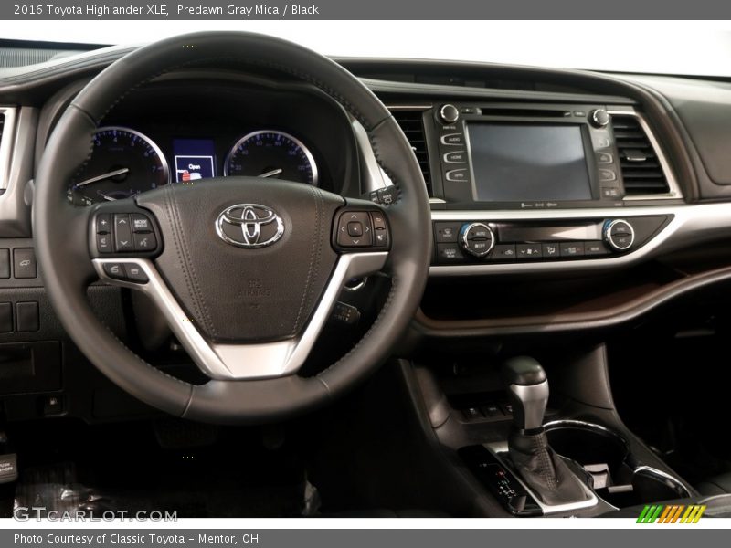 Predawn Gray Mica / Black 2016 Toyota Highlander XLE