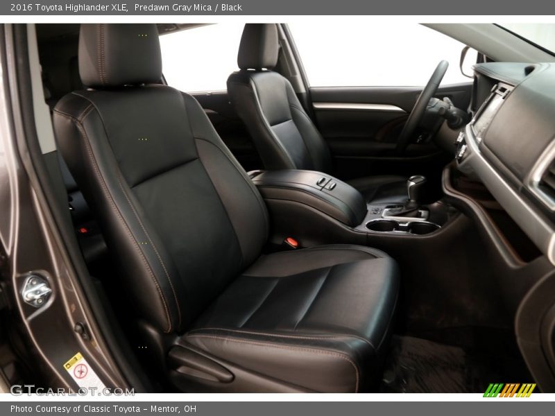 Predawn Gray Mica / Black 2016 Toyota Highlander XLE