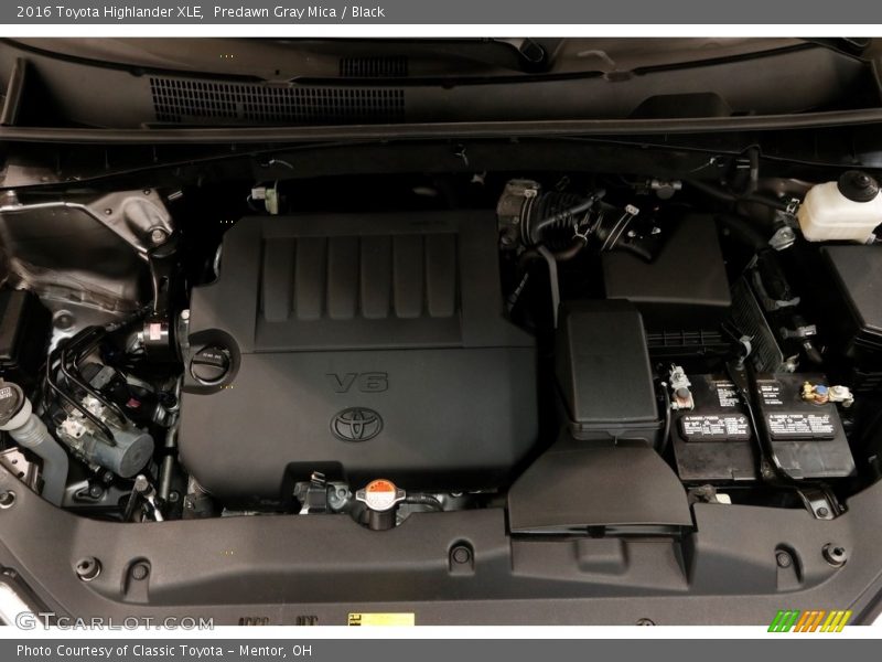 Predawn Gray Mica / Black 2016 Toyota Highlander XLE