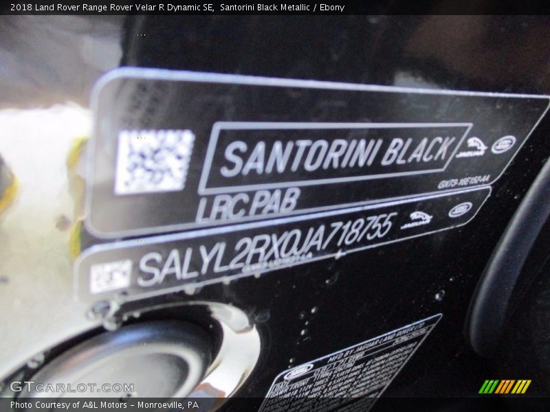 Santorini Black Metallic / Ebony 2018 Land Rover Range Rover Velar R Dynamic SE