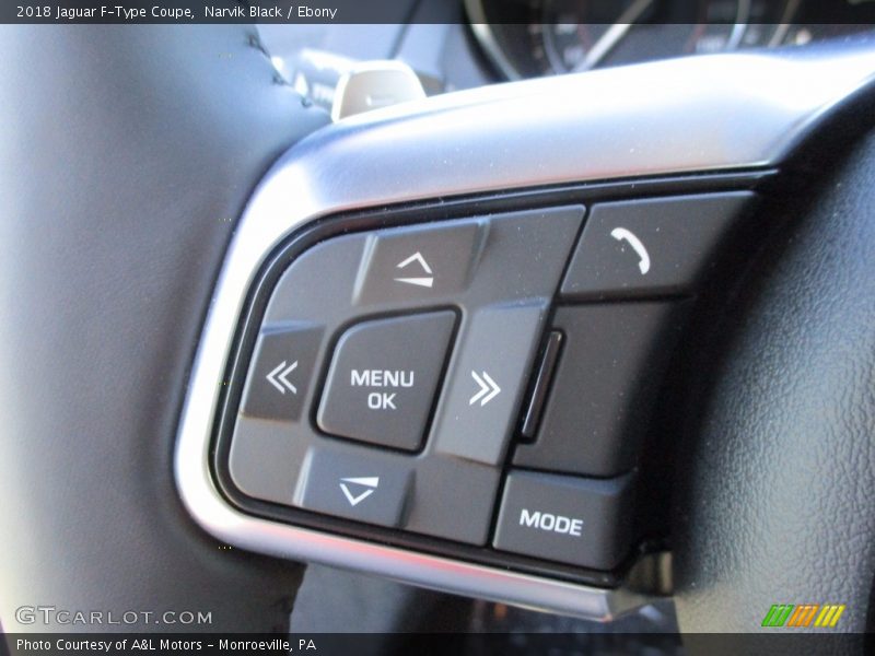 Controls of 2018 F-Type Coupe